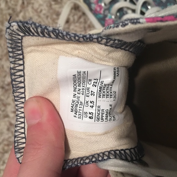 Floral Converse - Picture 3 of 3